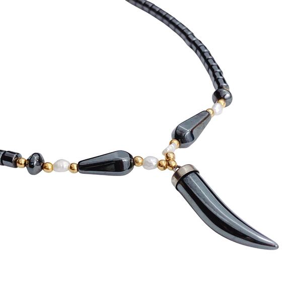 VTG 1970s Necklace Hematite and Freshwater Pearl Tooth Pendant Beaded 18" - Picture 1 of 12